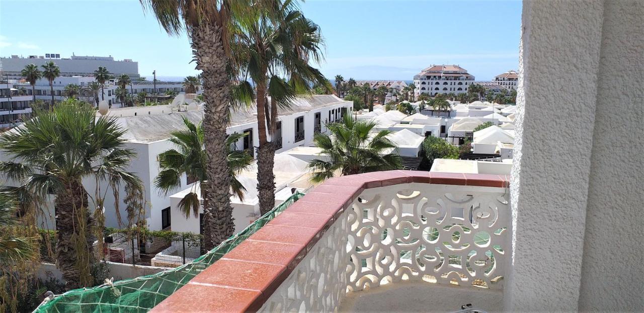 Apartment With A Large South-Facing Balcony, Sea View And Wifi In Las Americas Center Playa de las Americas  Exterior foto
